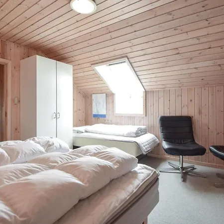 펜션 6 Bedroom Beautiful In Blåvand